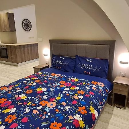 Highly Finished Studio Home In Валлетта Екстер'єр фото